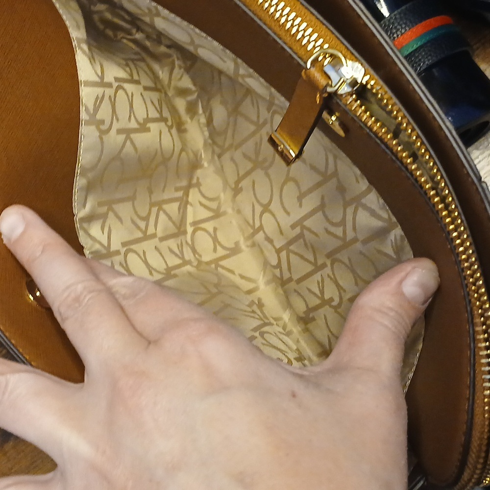 Calvin Klein colorful monogram logo chainlink handbag like new - Picture 10 of 12